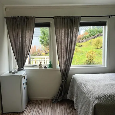 Holiday Room For Rent Tromso Exterior photo